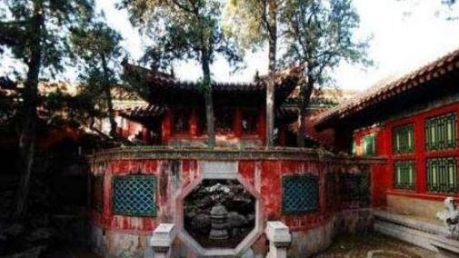 慈宁宫是给谁住的?为什么孝庄之后无人敢住慈宁宫? 慈宁宫是给谁住的?为什么孝庄之后无人敢住慈宁宫?