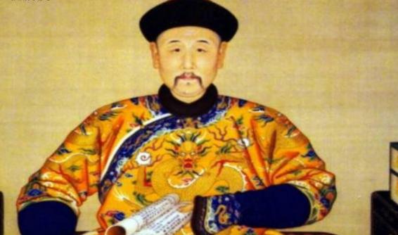 康熙的五皇子为何是孝庄抚养大的？那他为什么没参与夺嫡？