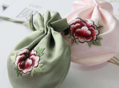 古代男子到底有多爱美呢 他们都用什么配饰呢 古代男子到底有多爱美呢 他们都用什么配饰呢