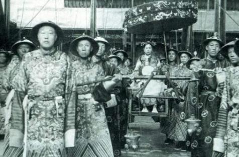 为什么清朝末期慈禧能一手把持权利？慈禧身上的优点与槽点！