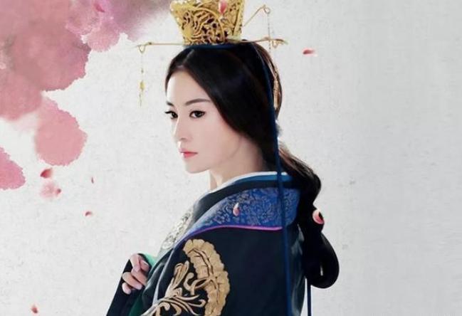 一个被诅咒的女人,最后竟成为执掌东汉王朝的女王 一个被诅咒的女人,最后竟成为执掌东汉王朝的女王