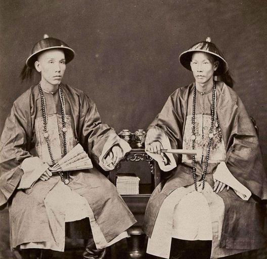 清朝官员退休前,为什么一定要去登记退休信息,不登记就会有罪名? 清朝官员退休前,为什么一定要去登记退休信息,不登记就会有罪名?