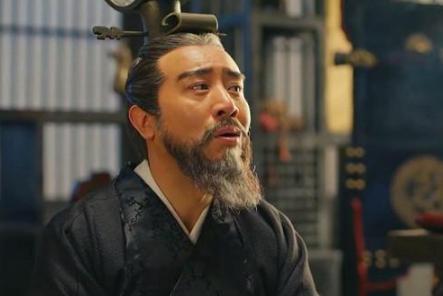 曹操跟许褚是什么关系？为什么曹操学狗叫许褚能这么肆无忌惮？