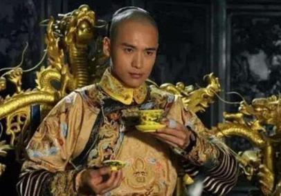 多尔衮手握大军又有众多人的拥护 为什么他最后没有当上皇帝呢 多尔衮手握大军又有众多人的拥护 为什么他最后没有当上皇帝呢