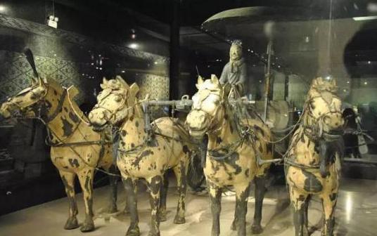 古代如果下暴雨，人们是怎么出行的？