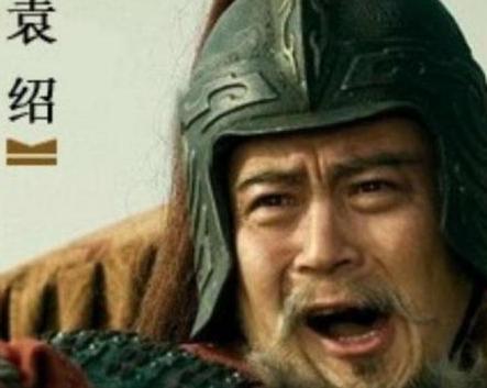 他是袁绍的狗头军师 却一步步将袁绍带入阴沟之中