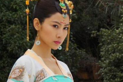 上官婉儿和太子李贤之间有什么关系?上官婉儿喜欢李贤吗? 上官婉儿和太子李贤之间有什么关系?上官婉儿喜欢李贤吗?