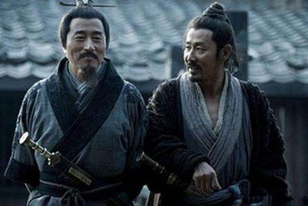 司马迁为什么抬高项羽贬低刘邦？项羽失败的真正的原因是什么？