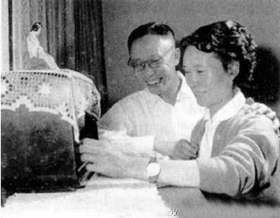 宣统帝为什么每次吃饭的时候不敢吃饭？原因是什么