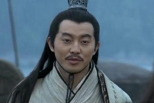 孙权追封父亲孙坚为帝,为何追封哥哥孙策为王? 孙权追封父亲孙坚为帝,为何追封哥哥孙策为王?