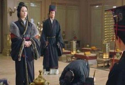 曹操光妻妾就有几十位之多 为什么他会对此人如此又敬又爱呢