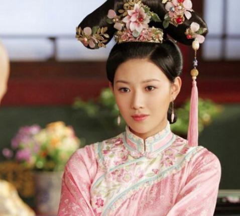 董鄂妃一入宫，为什么顺治皇帝就变成了情种？