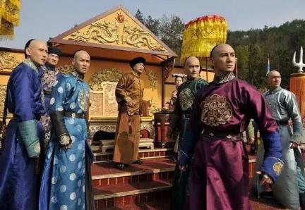 康熙为什么传位给雍正 而不是传给老八呢