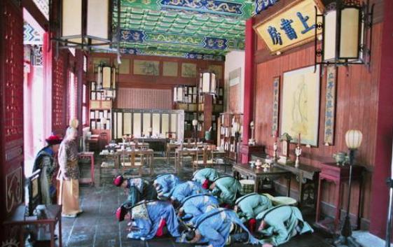 非嫡非长，乾隆为什么会选择永琰？