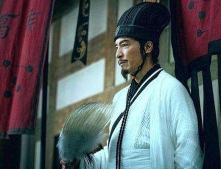 诸葛亮为什么冬天都扇子不离手呢 原因竟然与他的妻子有关