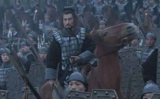 北伐义渠，南平巴蜀，东破合纵，南取商於！是谁如此功勋卓越？