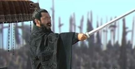 曹操的对手袁绍死后 曹操为什么不笑反而是哭起来