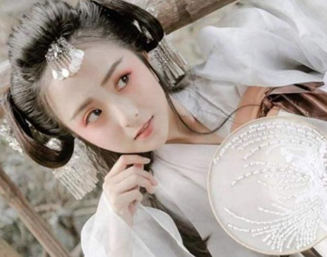 揭秘:古代女子为什么十三四岁就要嫁人? 揭秘:古代女子为什么十三四岁就要嫁人?