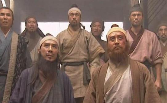 古代大侠们都仗剑走天涯? 古代大侠们都仗剑走天涯?