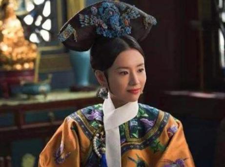 后宫秘闻：奶奶和孙女都是妃子，奶奶成皇后，孙女独守空房