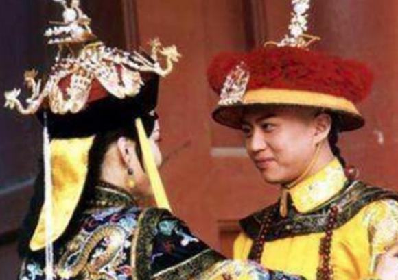 她14岁就当了皇后,却能稳坐后位64年 她14岁就当了皇后,却能稳坐后位64年