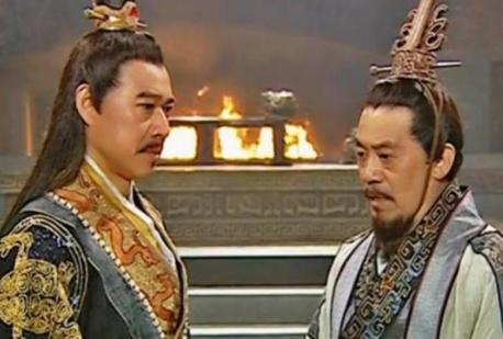 电视剧中皇帝悬赏动不动就是赏千金封万户侯 这个千金指的是黄金还是黄铜