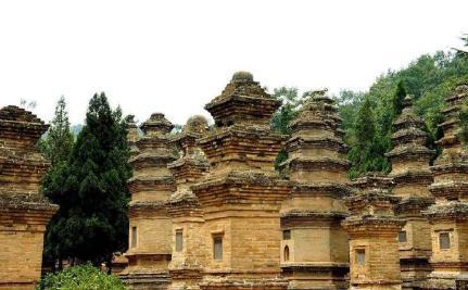 为什么古代国家这么钟情于洛阳呢 这个地方有什么优势呢 为什么古代国家这么钟情于洛阳呢 这个地方有什么优势呢