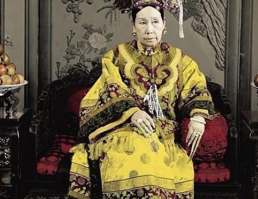 黄龙旗作为清朝国旗,为什么会被其他国家嘲笑? 黄龙旗作为清朝国旗,为什么会被其他国家嘲笑?