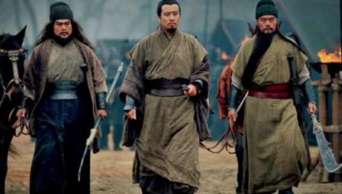 刘备最初没有地盘，他的经济来源是什么？