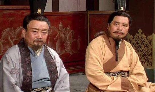 曹操手下有多少位谋士?他杀死的有几个? 曹操手下有多少位谋士?他杀死的有几个?