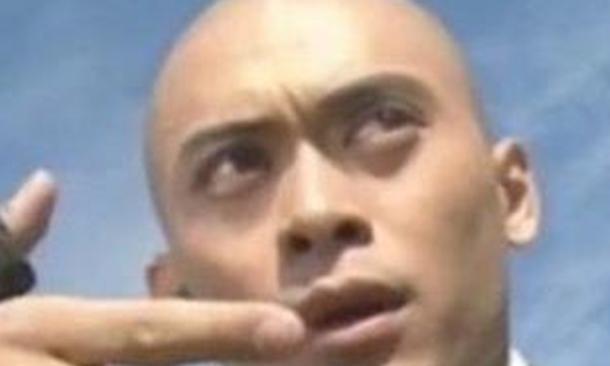 《天龙八部》中的一个跑龙套，刚出场就死了，但武功可敌慕容复