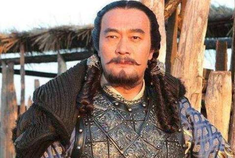 历史告诉我们不要随便评价一个人!杜甫曾在此人身上栽了个跟斗! 历史告诉我们不要随便评价一个人!杜甫曾在此人身上栽了个跟斗!
