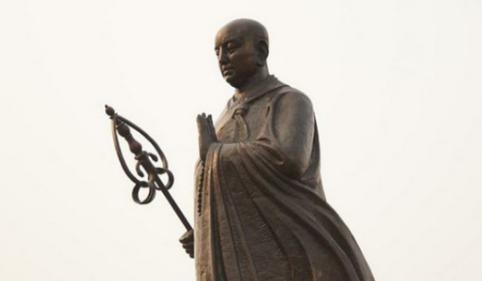 《西游记》中的唐三藏的原型,唐朝的“玄奘”法师是个怎么样的人? <a href=https://www.lishiji.cn/lishi/12763/ target=_blank class=infotextkey>《西游记》</a>中的<a href=https://www.lishiji.cn/lishi/12620/ target=_blank class=infotextkey>唐三藏</a>的原型,<a href=https://www.lishiji.cn/lishi/15/ target=_blank class=infotextkey>唐朝</a>的“<a href=https://www.lishiji.cn/lishi/7062/ target=_blank class=infotextkey>玄奘</a>”法师是个怎么样的人?