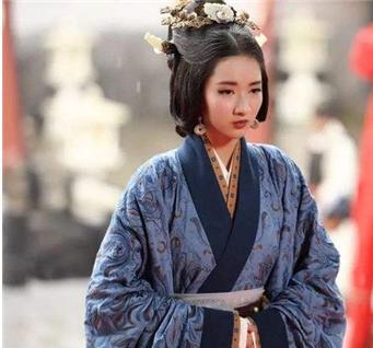 刘备妻子中她出身最尊贵,后来却不给她名分宁可娶<a href=https://www.lishiji.cn/lishi/4606/ target=_blank class=infotextkey>寡妇</a>立为<a href=https://www.lishiji.cn/lishi/13/ target=_blank class=infotextkey>皇后</a>?