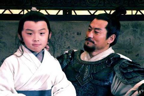 张昭为什么力主降曹？张昭是个怎么样的人结局是什么？