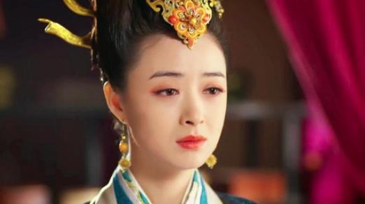 侍女因长得美丽被献给皇帝，生下孩子后结局却很凄惨