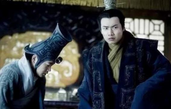 这个皇帝昏庸透顶，不会管理国家也不会处事