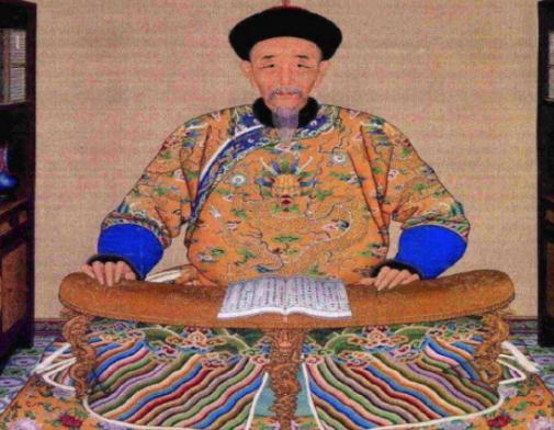 此人被罚诛九族,康熙得知其姓氏后把他免罪了 此人被罚诛九族,康熙得知其姓氏后把他免罪了