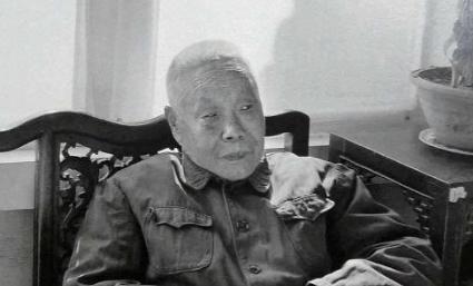 太监是个高危职业!晚上伺候嫔妃鞋子里竟然还要放东西?