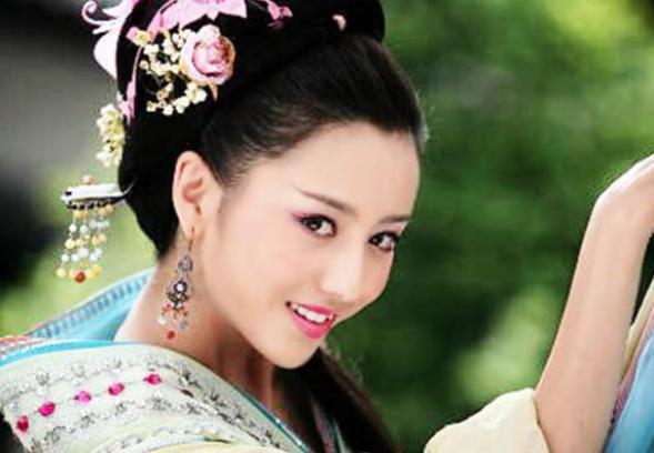 一位皇帝娶了姐妹花，竟然一直无法生育