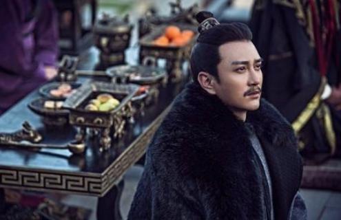 文不如曹植，武不如曹彰，曹丕到底靠的什么？