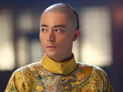 和珅聪明能干 为什么不巴结嘉庆给自己留条后路呢 和珅聪明能干 为什么不巴结嘉庆给自己留条后路呢