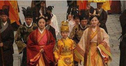 因为拒绝皇帝借钱而被抄家 家属被全部流放 因为拒绝皇帝借钱而被抄家 家属被全部流放