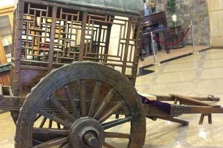 古代车子到底是什么样的 最快能有多快？最多能够载几个人呢？