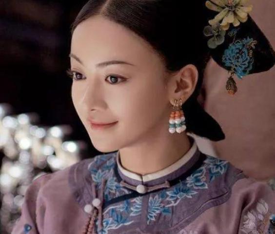 令妃刚刚生下皇子，为何皇帝就要她侍寝？