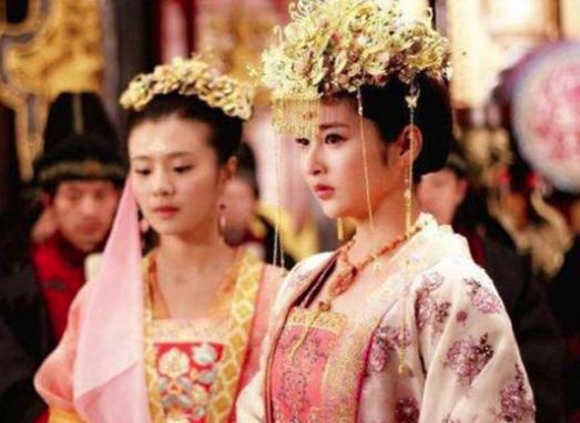 公主流落民间成奴婢，翻身回宫后将主子打入死牢