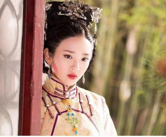 皇太极有多爱海兰珠？把海兰珠当自己的原配<a href=https://www.lishiji.cn/lishi/595/ target=_blank class=infotextkey>妻子</a>