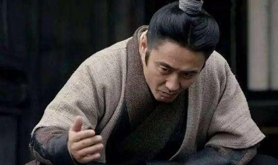 诸葛的外号是卧龙,庞统是凤雏,那司马懿的外号是什么? 诸葛的外号是卧龙,庞统是凤雏,那司马懿的外号是什么?