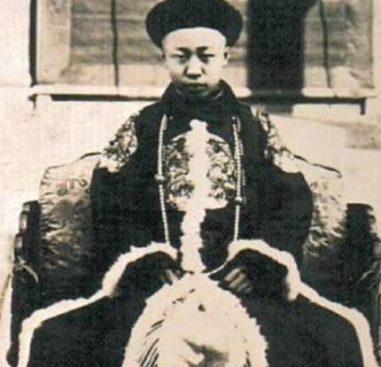 清代时期一个比皇帝权利还大的官职 200多年只有两个人担任过 清代时期一个比皇帝权利还大的官职 200多年只有两个人担任过