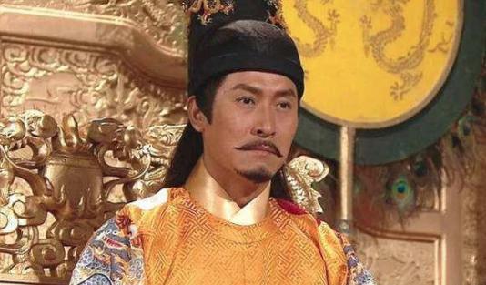 他当上皇帝后却不认生母，原因是什么？